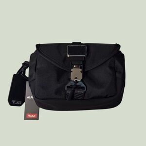 🌞 Tumi Bravo Series Flap Crossbody Bag